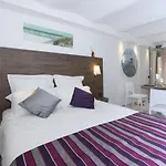 Pointe Saint-Cyr-sur-Mer